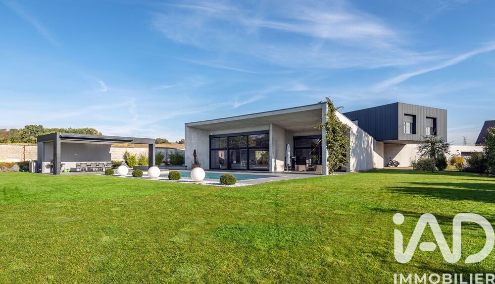 Maison 7 pièces 388 m² · à Neugartheim-Ittlenheim · 388 m² · 2 100 000 €
