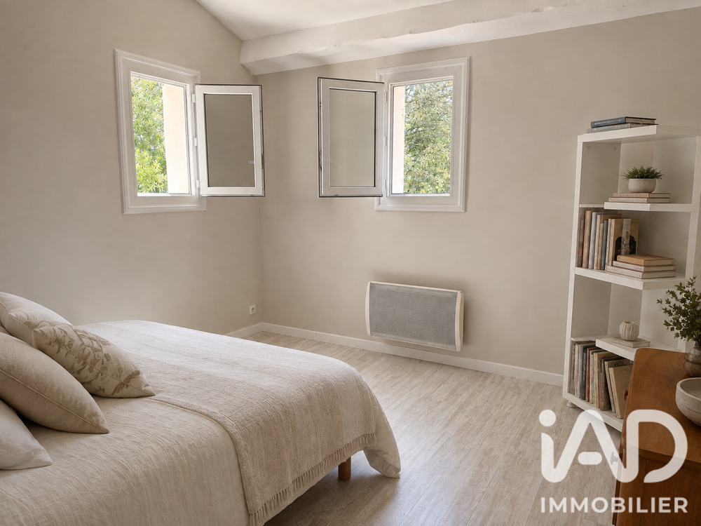 à vendre  Maison Villes-sur-Auzon (84570)