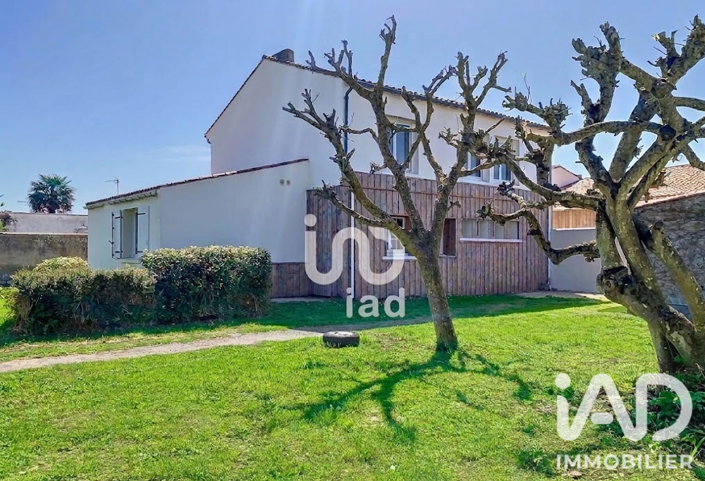 Vente Maison Vente Maison traditionnelle 7 pièces La couarde-sur-mer