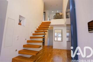  Maison à vendre 8 pièces 215 m²