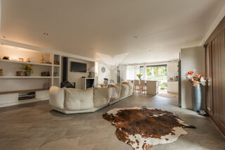  Maison à vendre 8 pièces 330 m²