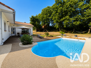  Maison à vendre 8 pièces 184 m²