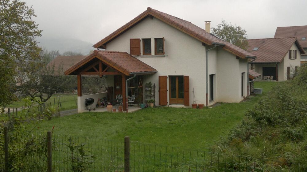 VILLENEUVE D'URIAGE, Route d'Herbeys, Villa récente comp....