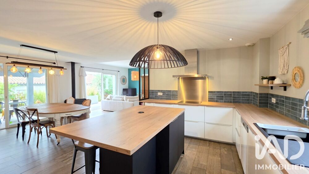 à vendre  Maison Bassussarry (64200)