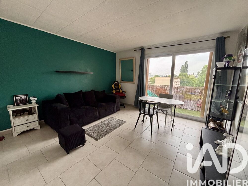 Appartement 3 pièces 64 m² · à Saint-Fargeau-Ponthierry · 64 m² · 137 000 €