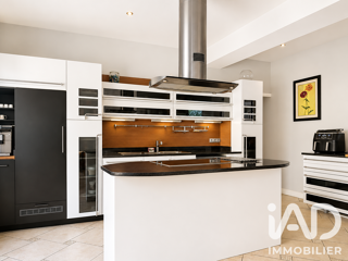  Maison à vendre 11 pièces 278 m²