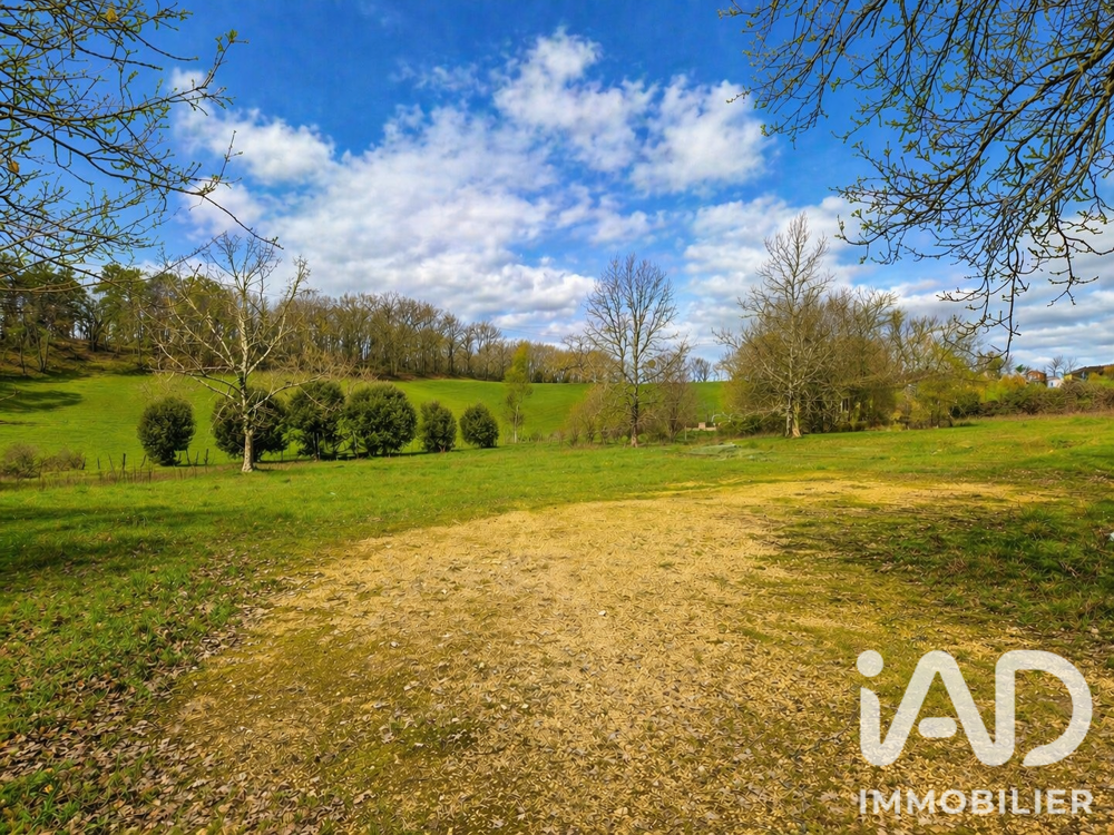 Vente Terrain Vente Terrain 7 689 m&sup2; Saint-martial-de-nabirat
