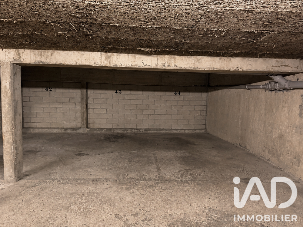 Vente Parking/Garage Vente Parking 12 m&sup2; Paris 17