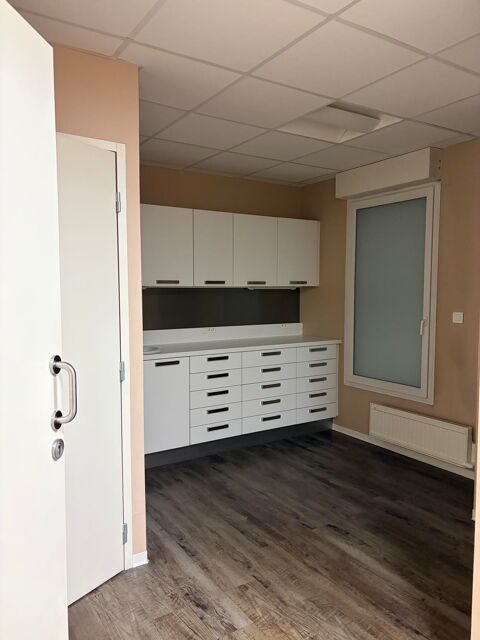   Location / Local Commercial - 33 m² 