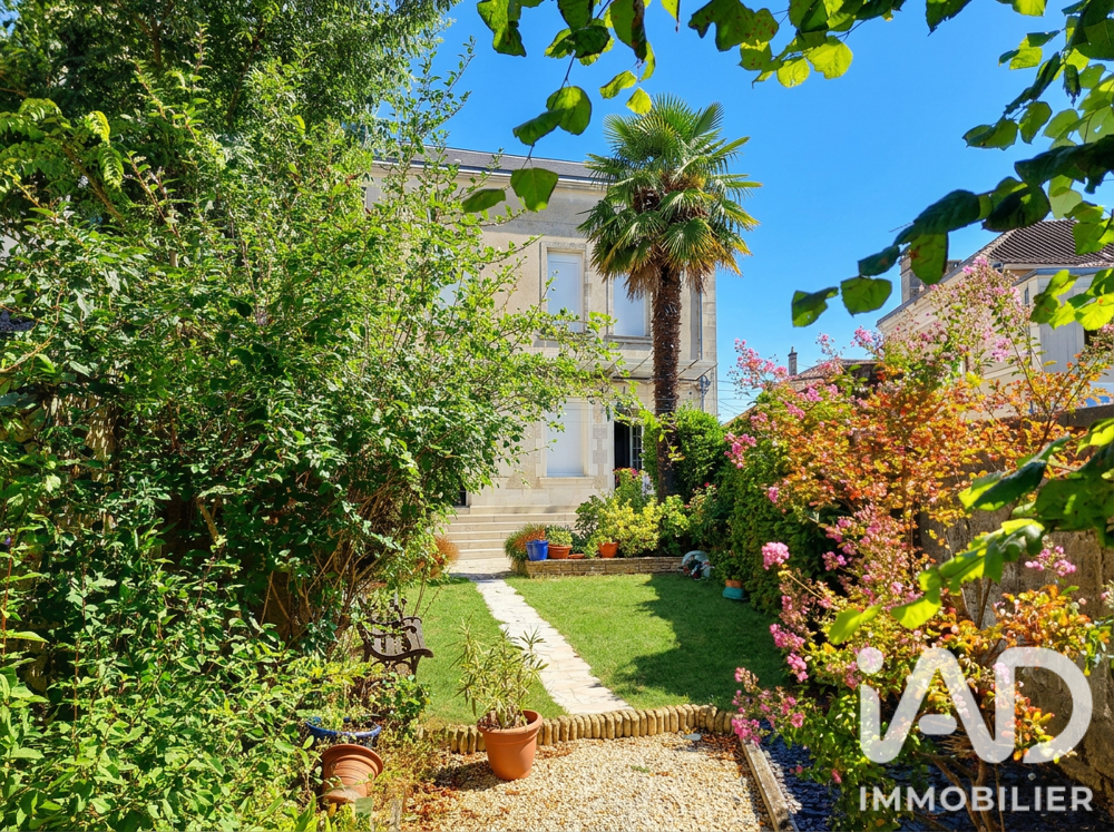 Vente Maison Vente Maison de ville 9 pièces Cognac