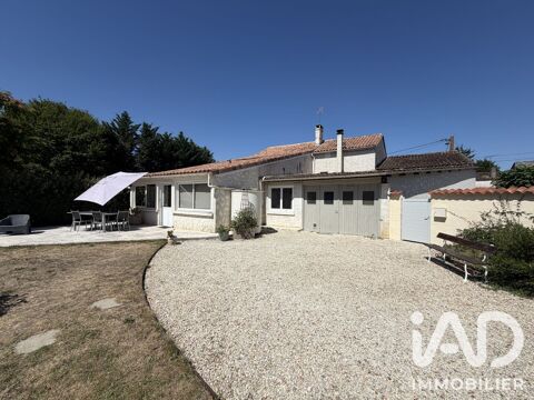   Vente Maison de village 9 pièces Maison - 9 pièce(s) - 200 m²