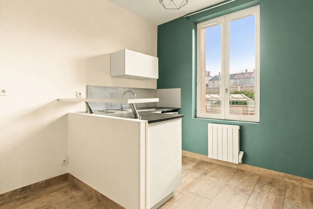 Vente Appartement Lyon 8 - Studio lumineux dans copropriété style Art déco Lyon 8