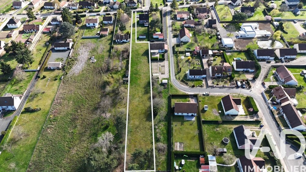 Vente Terrain Vente Terrain à bâtir 2 753 m&sup2; Les montils