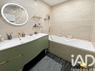  Appartement à vendre 5 pièces 104 m²