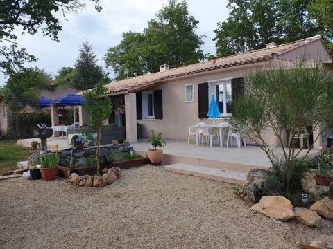   REGUSSE (VAR) - Maison de plain-pied sur 1800 m² de terrain Maison - 4 pièce(s) - 100 m²