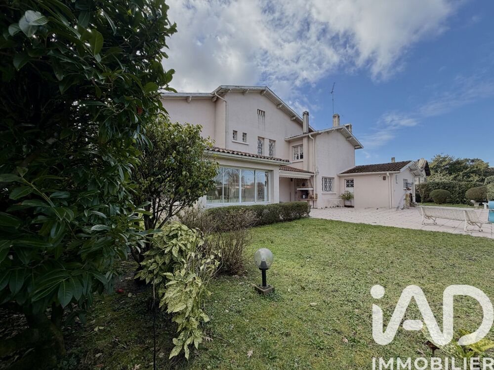 Maison 7 pièces 258 m² · à Biganos · 258 m² · 652 000 €