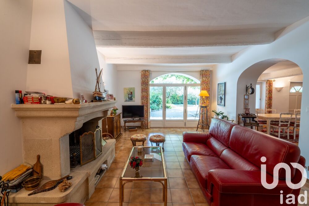 à vendre  Maison Saint-Saturnin-lès-Avignon (84450)