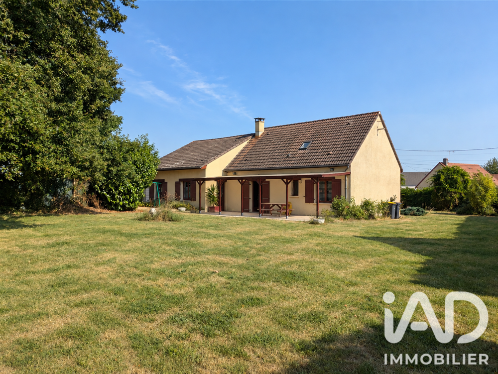 Maison 4 pièces 90 m² · à Fontaine-la-Guyon · 90 m² · 195 000 €