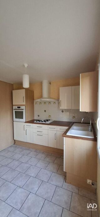  Appartement à louer 5 pièces 103 m²