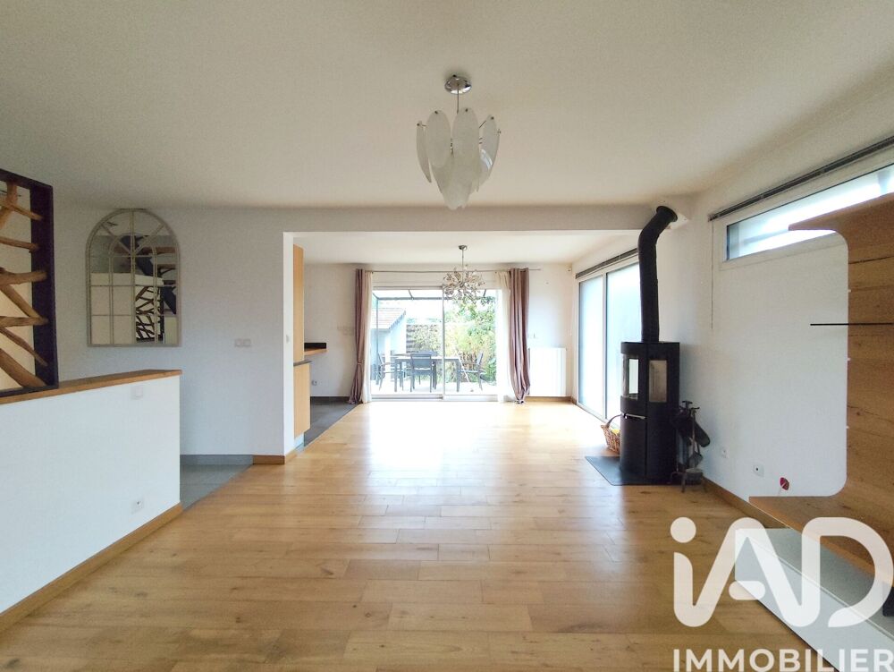 Vente Maison Vente Maison traditionnelle 6 pièces La ville-du-bois