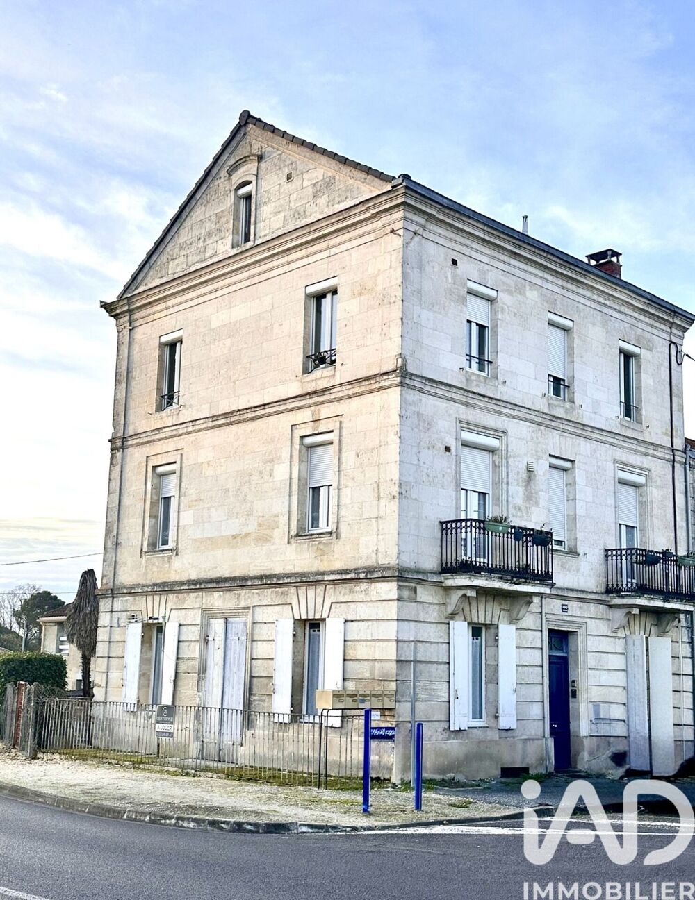 vente Immeuble - 2 pièce(s) - 49 m² Coutras (33230)