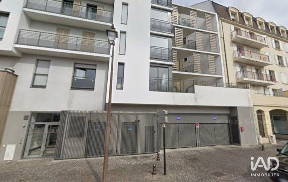 Location Parking/Garage Location Parking 13 m&sup2; Mantes-la-jolie
