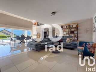 Maison � vendre 6 pi�ces 242 m�
