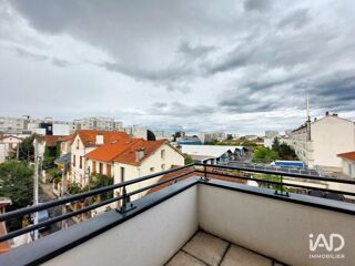  Appartement à louer 4 pièces 81 m²