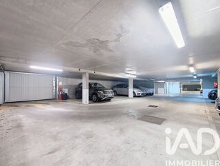  Parking / Garage � vendre 12 m�