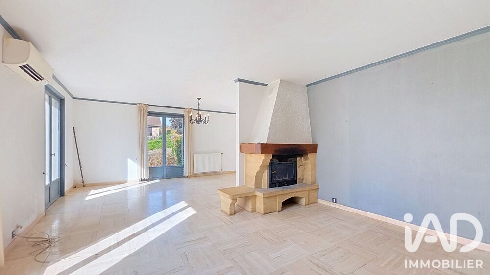 Vente Maison Vente Maison traditionnelle 6 pièces Dompierre-sur-besbre