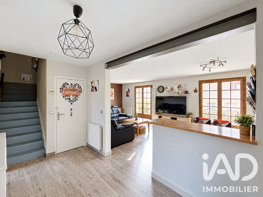 Vente Maison Vente Maison traditionnelle 5 pièces Janville-sur-juine