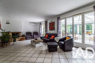  Maison à vendre 10 pièces 281 m²
