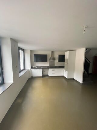  Appartement � louer 4 pi�ces 110 m�