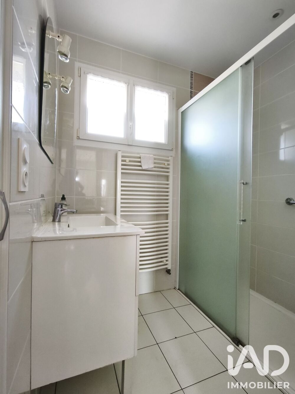 vente Maison - 5 pièce(s) - 115 m² Châlons-du-Maine (53470)