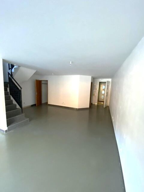  Appartement � louer 4 pi�ces 110 m�