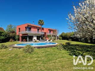  Maison à vendre 10 pièces 245 m²