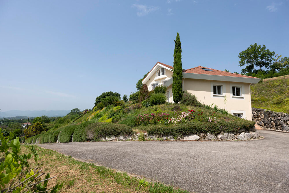 Maison 7 pièces 236 m² · à Saint-Jean-de-Moirans · 236 m² · 1 150 000 €