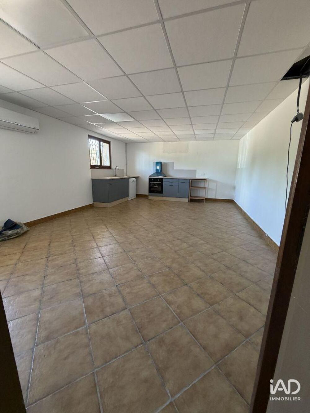   Location Bureaux 125 m&sup2; Chérisey