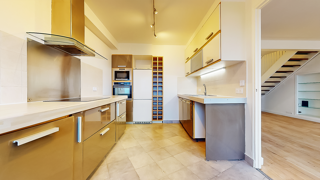  Appartement à vendre 5 pièces 96 m²