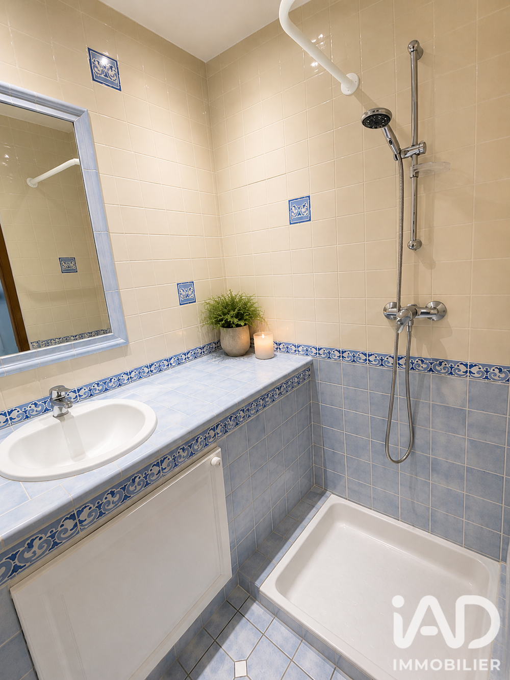 à vendre  Maison Cagnes-sur-Mer (06800)