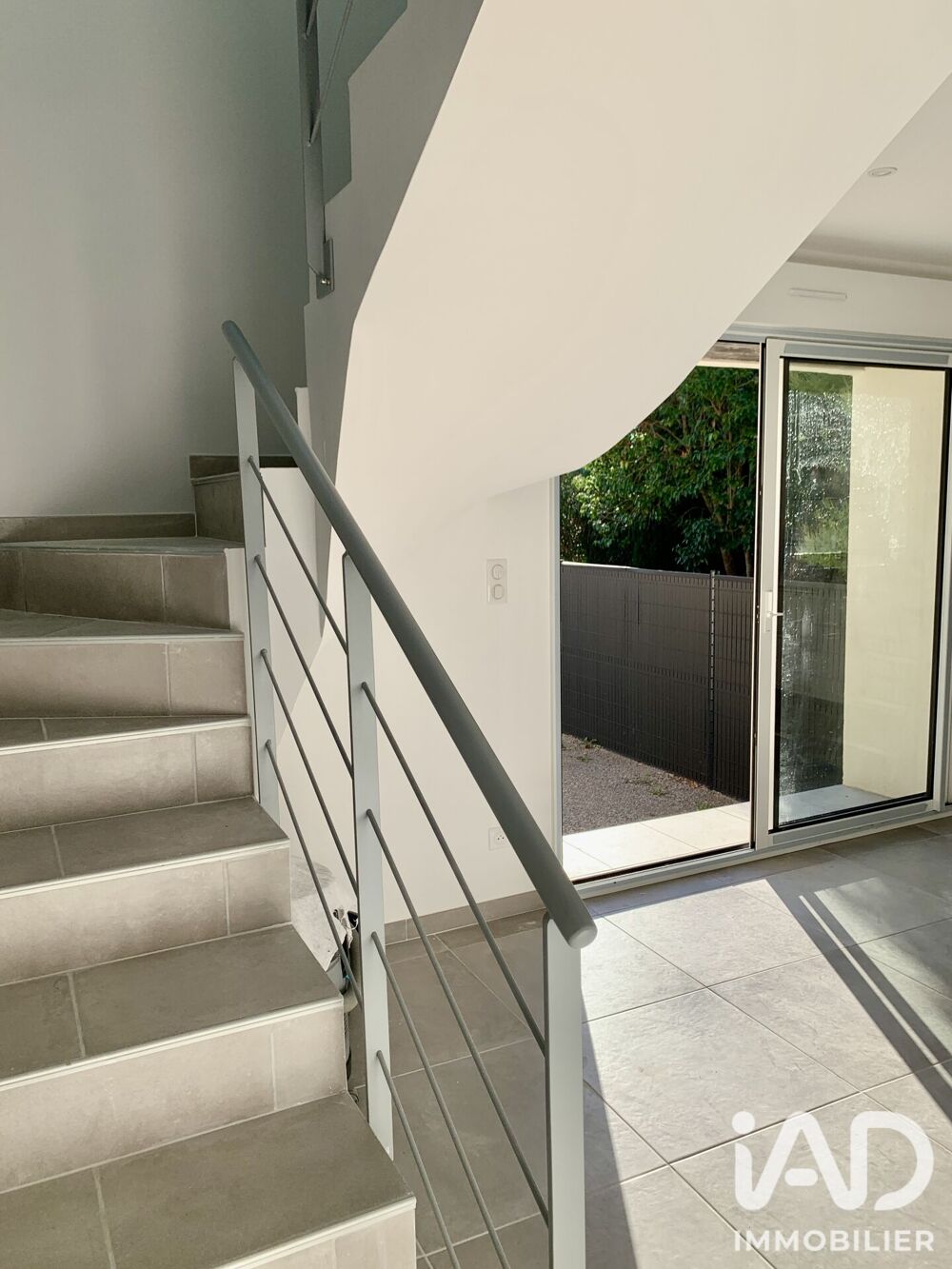 location Maison - 4 pièce(s) - 98 m² Clarensac (30870)