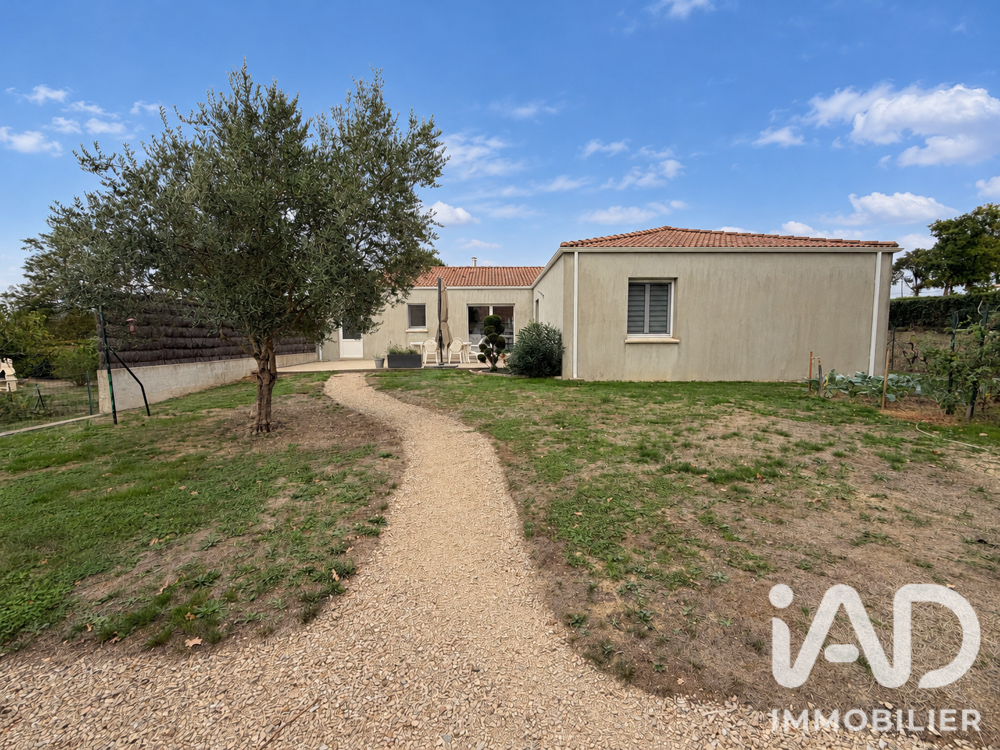 Vente Maison Vente Maison traditionnelle 6 pièces Poiroux