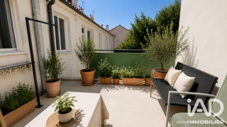  Immeuble à vendre 213 m²