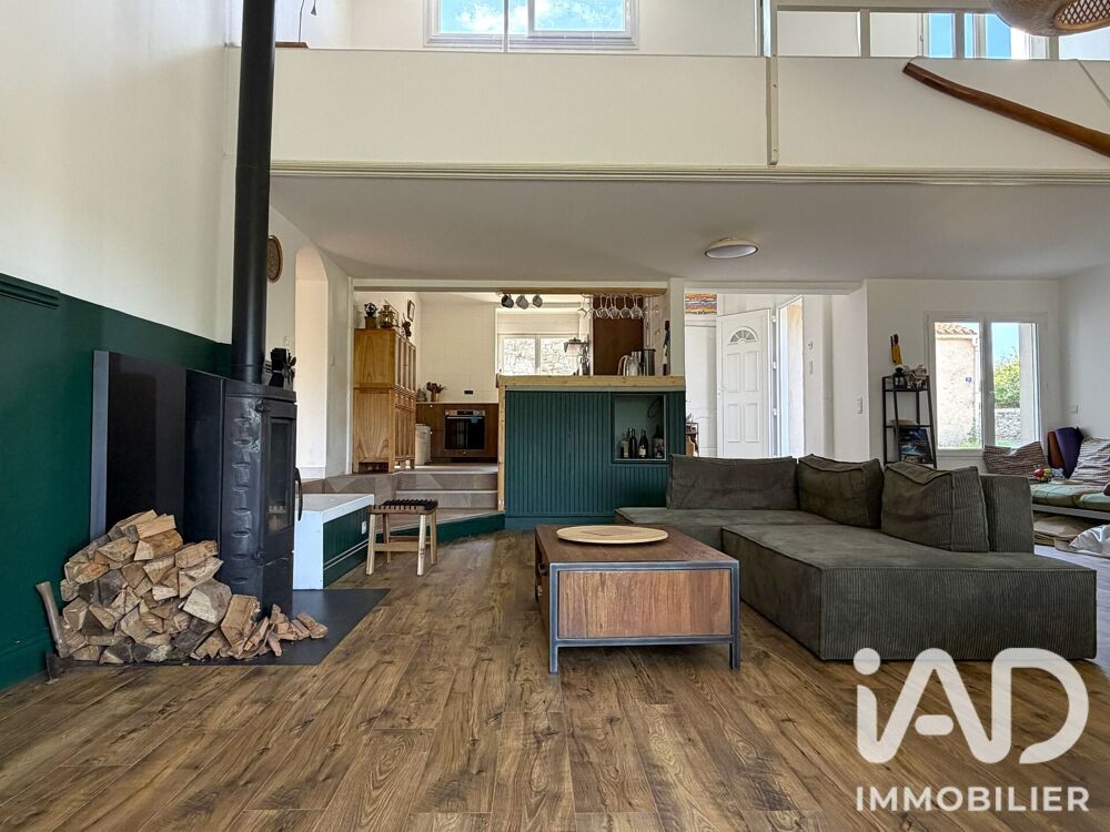 location Maison - 5 pièce(s) - 128 m² Mervent (85200)