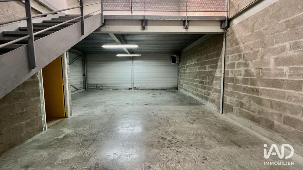   Location Local d'activités 138 m&sup2; 