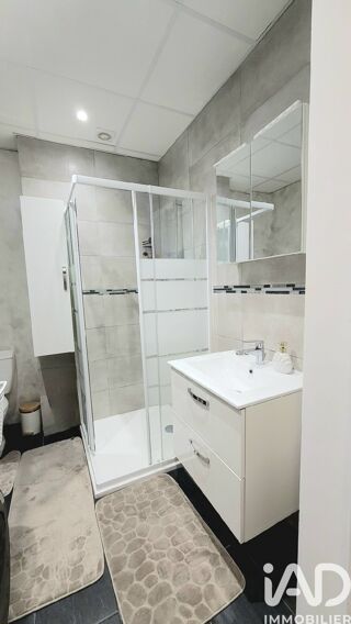  Immeuble à vendre 1700 m²