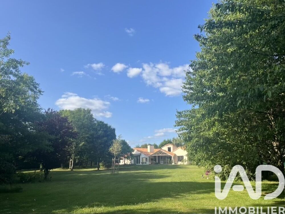 Vente Maison Vente Maison d'architecte 7 pièces Chantonnay