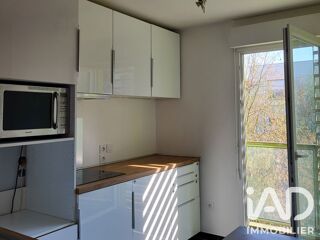  Appartement à louer 3 pièces 61 m²