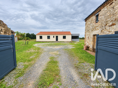   Vente Maison de village 6 pièces Maison - 6 pièce(s) - 144 m²