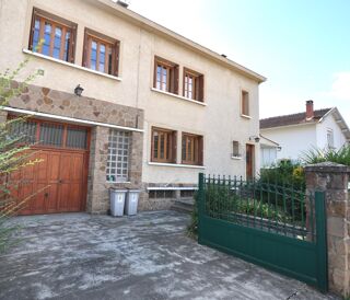  Maison � vendre 10 pi�ces 251 m�